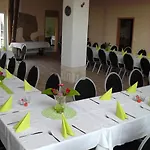 Elisabeth Am Elberadweg