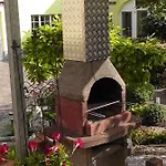 Elisabeth Am Elberadweg 3*