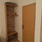 Elisabeth Am Elberadweg Prodel