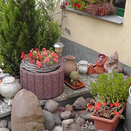 Elisabeth Am Elberadweg 3*