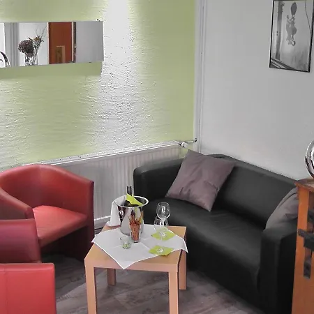 Πανσιόν Elisabeth Am Elberadweg 3*