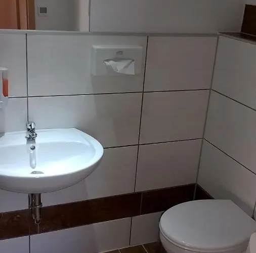 Elisabeth Am Elberadweg ゲストハウス