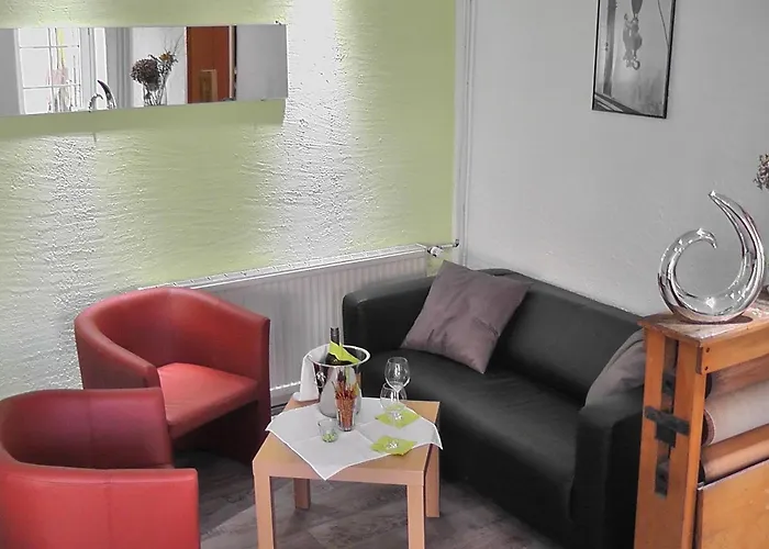 ゲストハウス Elisabeth Am Elberadweg 3*