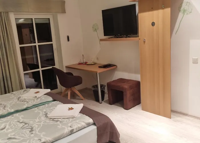 Elisabeth Am Elberadweg